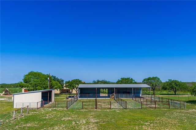 625 W County Road 303, Orange Grove, TX 78372