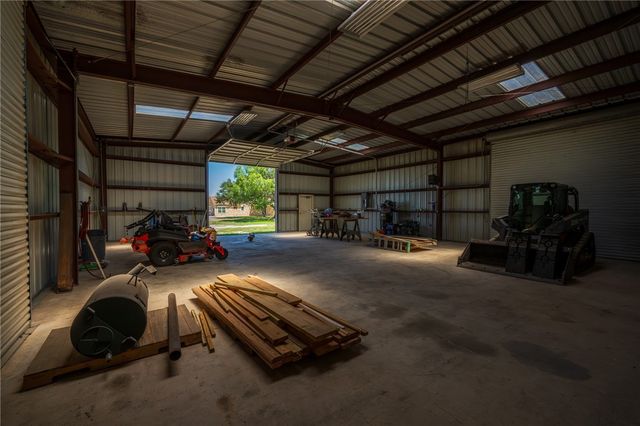 625 W County Road 303, Orange Grove, TX 78372