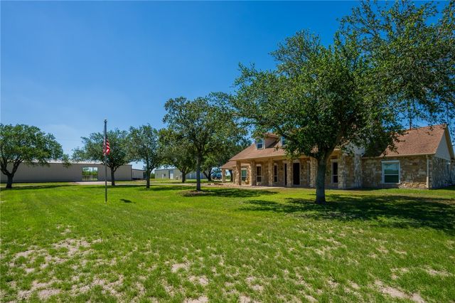 625 W County Road 303, Orange Grove, TX 78372