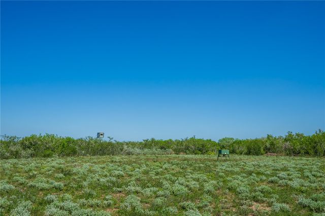625 W County Road 303, Orange Grove, TX 78372