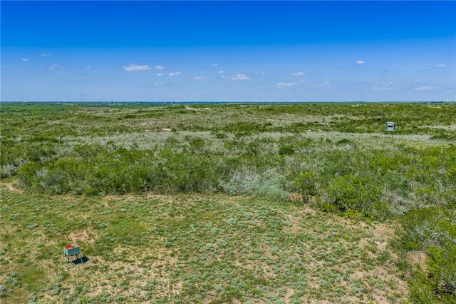 625 W County Road 303, Orange Grove, TX 78372