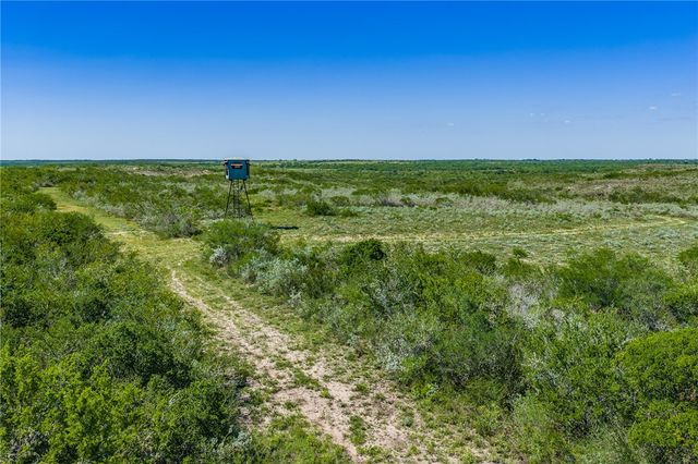 625 W County Road 303, Orange Grove, TX 78372