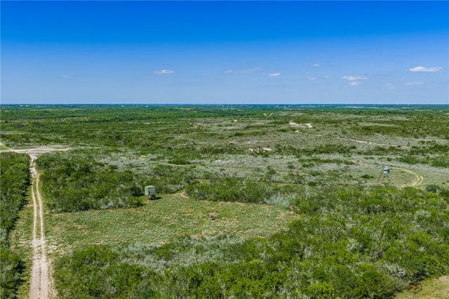 625 W County Road 303, Orange Grove, TX 78372