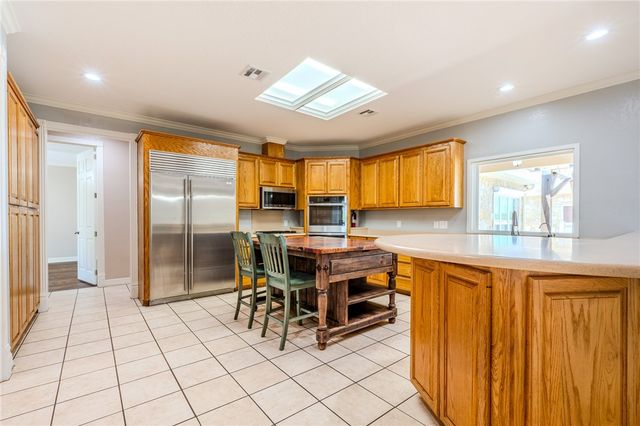 625 W County Road 303, Orange Grove, TX 78372