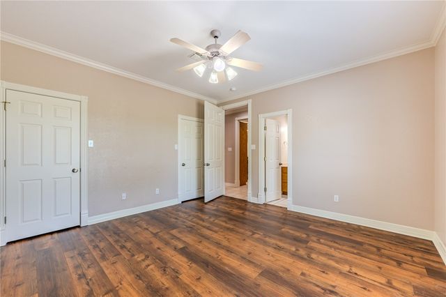 625 W County Road 303, Orange Grove, TX 78372