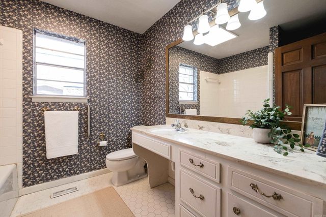 820 Gillette Drive, Little Rock, AR 72205