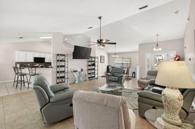 15 LONDONDERRY DRIVE, Palm Coast, FL 32137