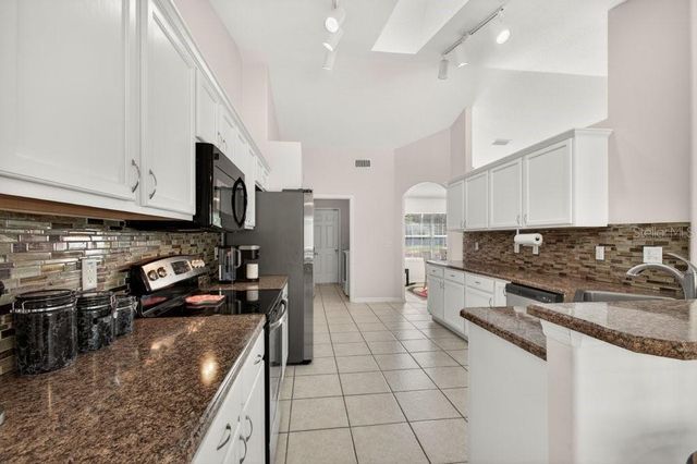 15 LONDONDERRY DRIVE, Palm Coast, FL 32137