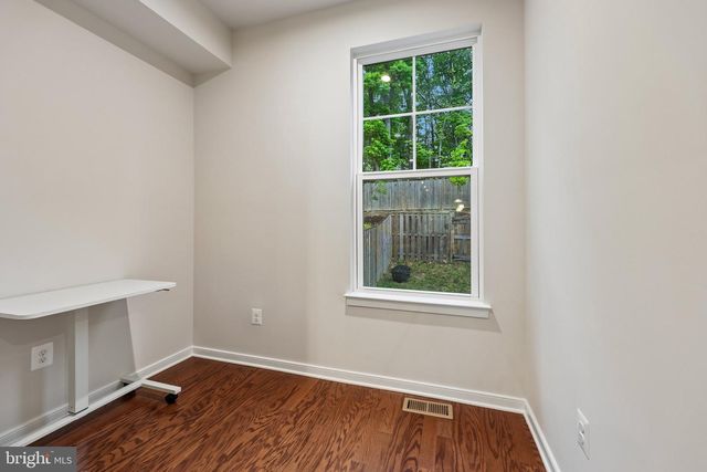 106 LENTZ LN, Stafford, VA 22554