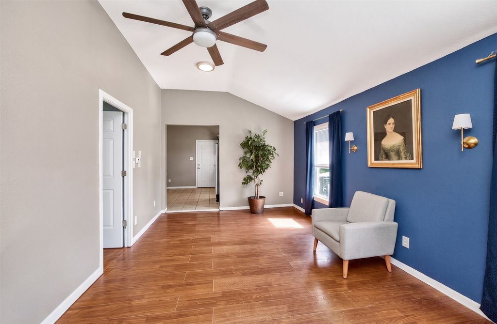 3120 Garfield Avenue, Des Moines, IA 50317