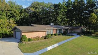 2017 Hillcreek Road, Collinsville, IL 62234