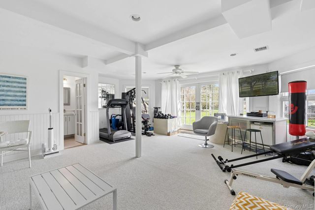 59 Farm Field Road, Bridgehampton, NY 11932