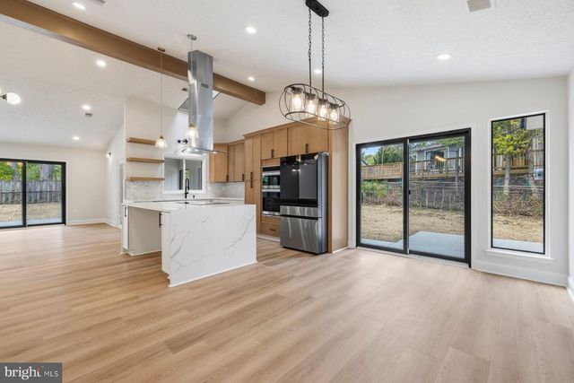 5410 AYLOR RD, Fairfax, VA 22032