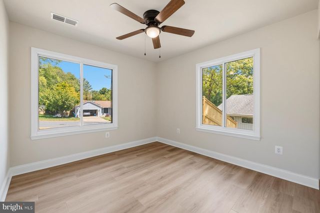 5410 AYLOR RD, Fairfax, VA 22032