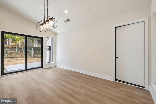 5410 AYLOR RD, Fairfax, VA 22032