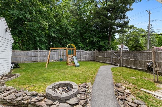 447 Shawsheen Street, Tewksbury, MA 01876