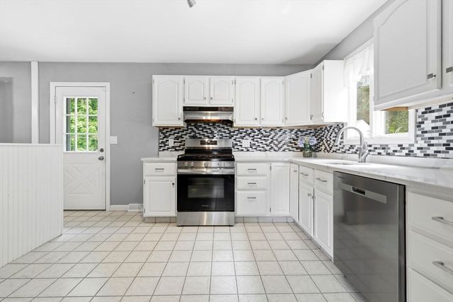 447 Shawsheen Street, Tewksbury, MA 01876