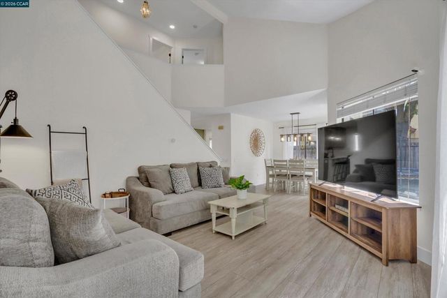 950 Bighorn Ter, Brentwood, CA 94513