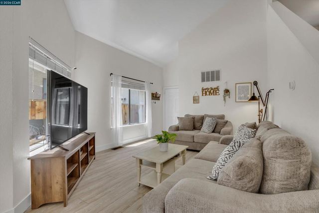 950 Bighorn Ter, Brentwood, CA 94513