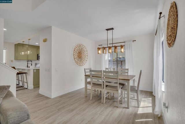 950 Bighorn Ter, Brentwood, CA 94513