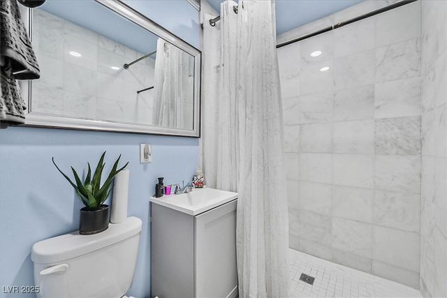 4186 Silver Dollar Avenue 8, Las Vegas, NV 89102