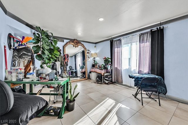 4186 Silver Dollar Avenue 8, Las Vegas, NV 89102