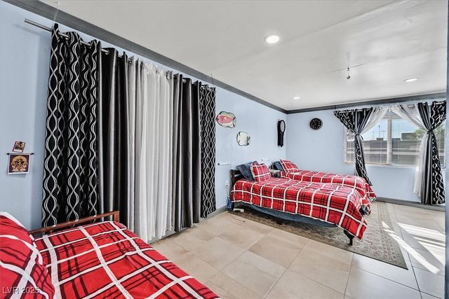 4186 Silver Dollar Avenue 8, Las Vegas, NV 89102