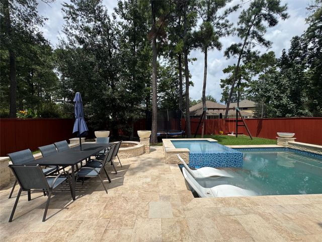 14 Pleasant Point Place, Spring, TX 77389