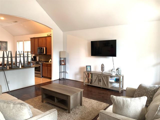 14 Pleasant Point Place, Spring, TX 77389