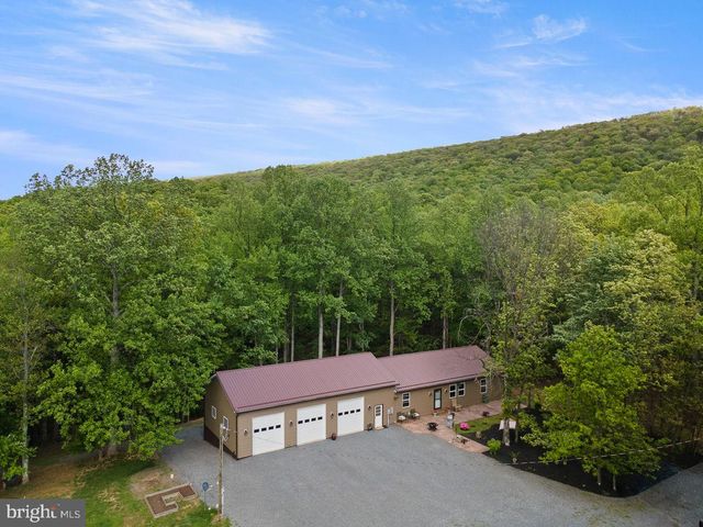 859 HANK LN, Berkeley Springs, WV 25411