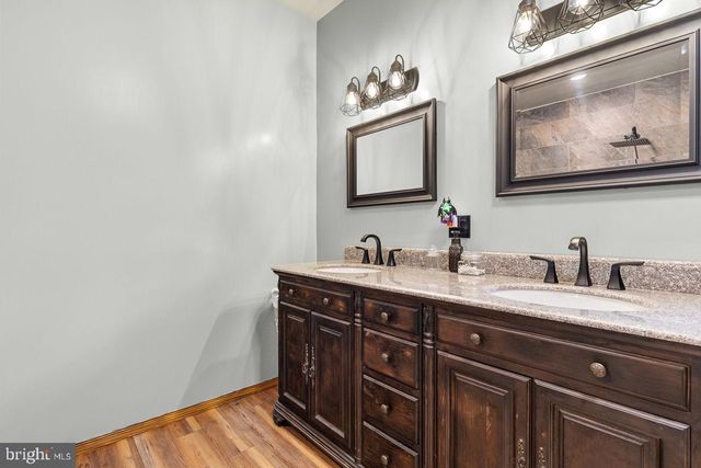 859 HANK LN, Berkeley Springs, WV 25411