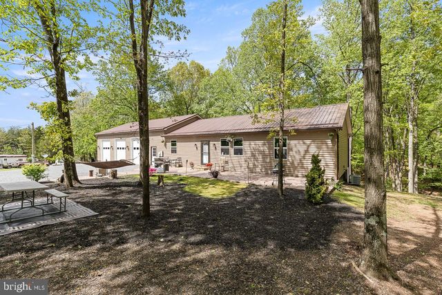859 HANK LN, Berkeley Springs, WV 25411