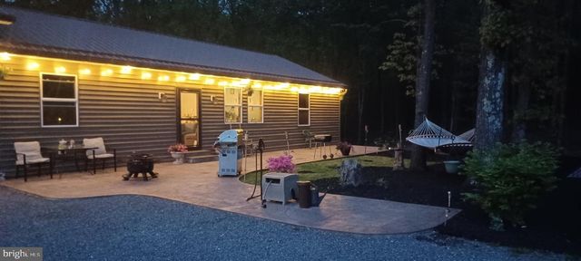 859 HANK LN, Berkeley Springs, WV 25411
