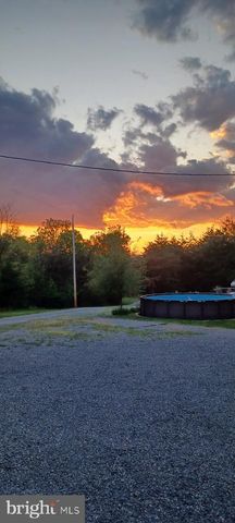 859 HANK LN, Berkeley Springs, WV 25411