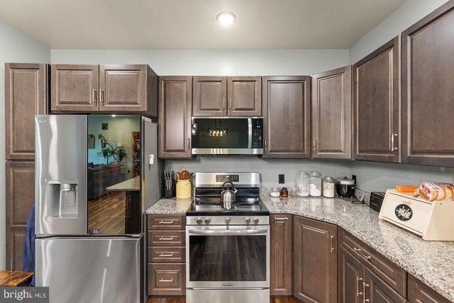 859 HANK LN, Berkeley Springs, WV 25411