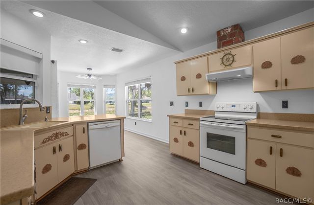 127 N Golf Harbor Path, Inverness, FL 34450
