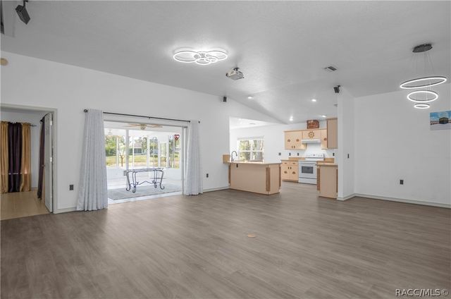 127 N Golf Harbor Path, Inverness, FL 34450