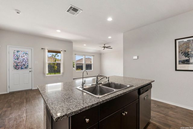 944 Chachalaca, Seguin, TX 78155