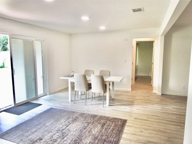 639 Feamster Drive, Houston, TX 77022