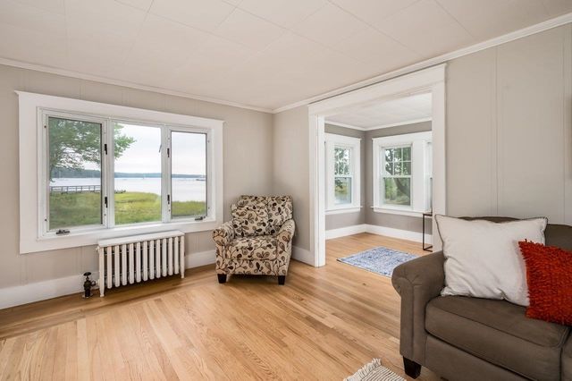 354 Dover Point Road, Dover, NH 03820