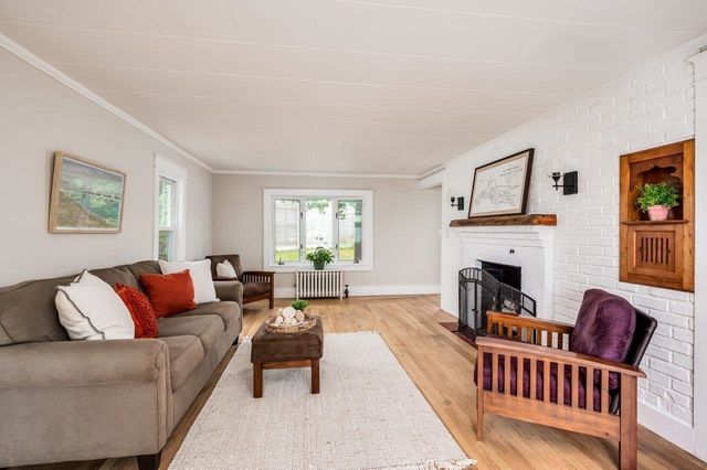 354 Dover Point Road, Dover, NH 03820