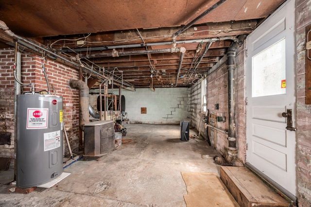 354 Dover Point Road, Dover, NH 03820