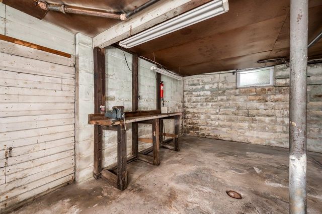 354 Dover Point Road, Dover, NH 03820