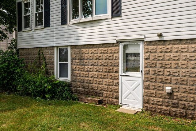 354 Dover Point Road, Dover, NH 03820