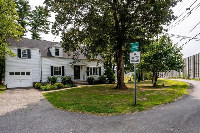 354 Dover Point Road, Dover, NH 03820