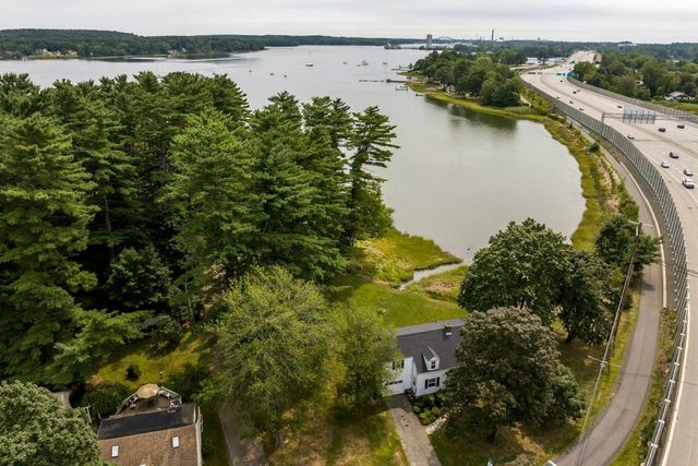 354 Dover Point Road, Dover, NH 03820