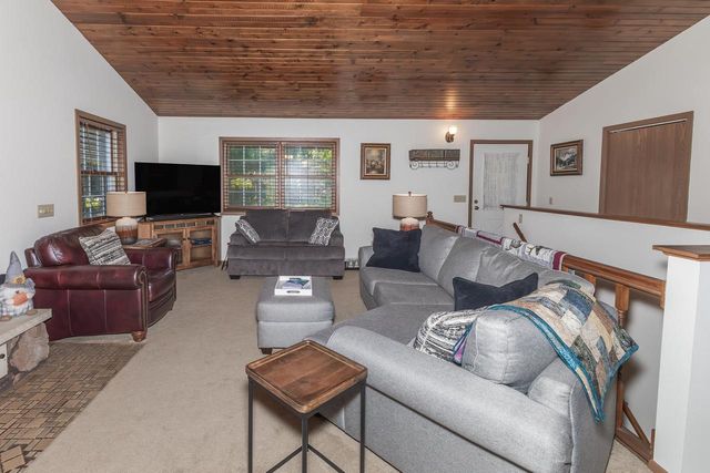 S3255 Buckhorn Road, Reedsburg, WI 53959