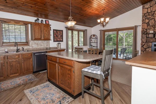 S3255 Buckhorn Road, Reedsburg, WI 53959