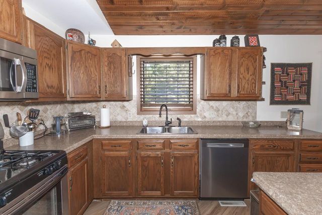 S3255 Buckhorn Road, Reedsburg, WI 53959