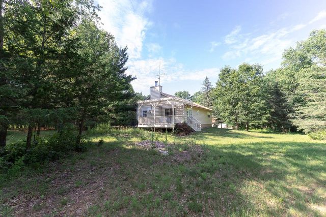 S3255 Buckhorn Road, Reedsburg, WI 53959